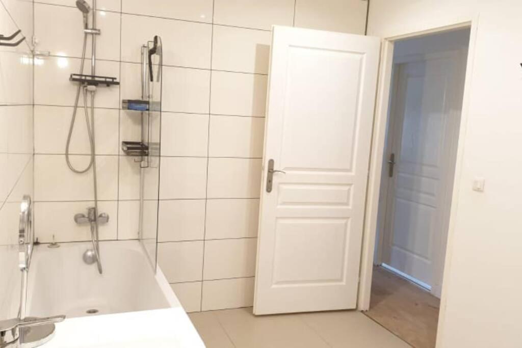 Le Cosy 120M² - 4 Chambres - 8 Personnes Woippy エクステリア 写真